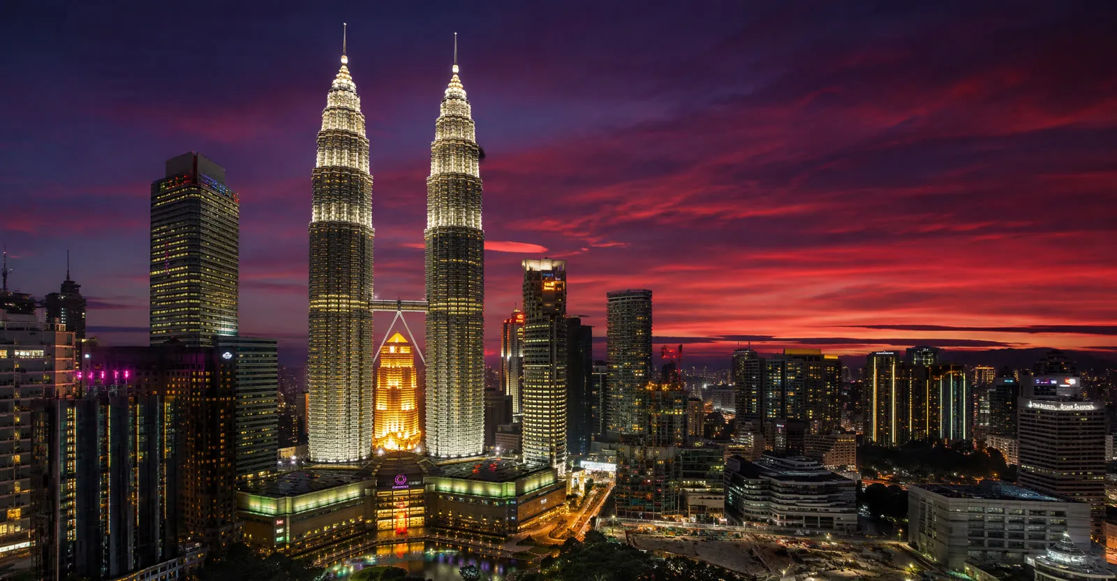 Kuala Lumpur skyline with Petronas Twin Towers at dusk